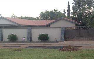 4 Bedroom House in Royldene