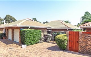2 Bedroom Simplex in Edendale