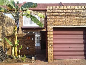 2 Bed Duplex in Dorandia