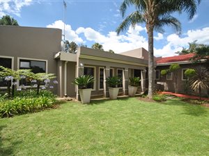 4 Bed House in Aviary Hill