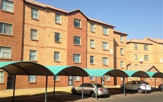 2 Bedroom Apartment in Pretoria West