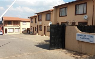 2 Bedroom Duplex in Bramley View