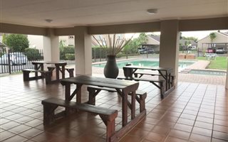 2 Bedroom Apartment in Pomona