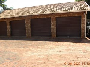 2 Bed Apartment in Doornpoort and surrounds