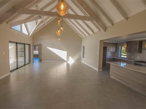 4 Bed House in Kraaibosch