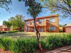 2 Bed Apartment in Wilgeheuwel
