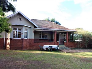 3 Bed House in Clarendon