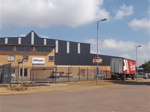 2838 m² Industrial space in Gateway Industrial Park