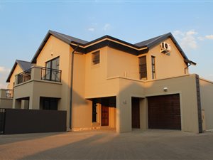 3 Bed Cluster in Meyersdal Nature Estate