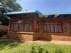 3 Bed House in Florauna