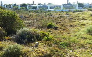 574 m² Land available in Westcliff