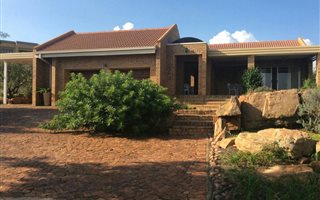 3 Bedroom House in Bronkhorstbaai