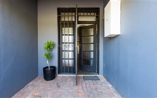 2 Bedroom House in Westdene