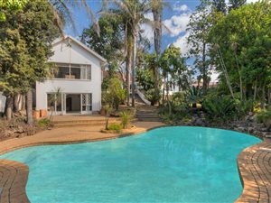 4 Bed House in Kew