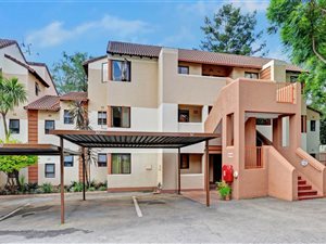 3 Bed Apartment in Bryanston West