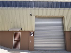 150 m² Commercial space in Albemarle