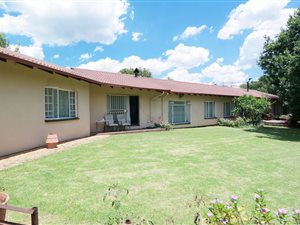 7 Bed House in Malanshof