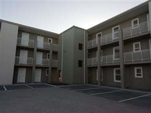 2 Bed Apartment in Eersterivier