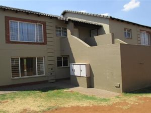 2 Bed House in Montana Park