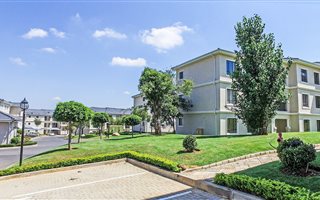 2 Bedroom Apartment in Fourways