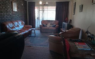 2 Bedroom Apartment in Vereeniging Central
