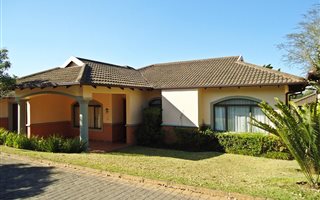 2 Bedroom Simplex in Le Domaine