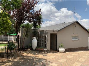 5 Bed House in Brackenhurst