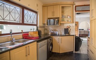 3 Bedroom House in Arboretum