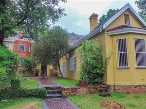 5 Bed House in Riviera