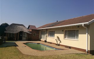 3 Bedroom House in Dennesig