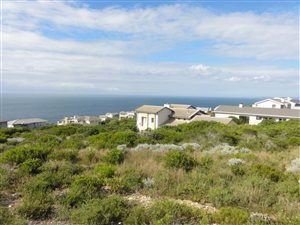 1329 m² Land available in Pinnacle Point Golf Estate