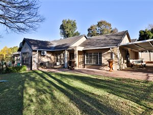 5 Bed House in Wingate Park