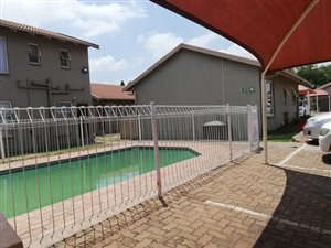 2 Bed Townhouse in Verwoerdpark
