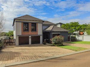 4 Bedroom House in Midlands Estate