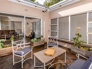 3 Bed House in Van Riebeeck Park
