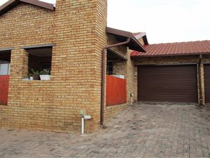 3 Bed Townhouse in Safarituine