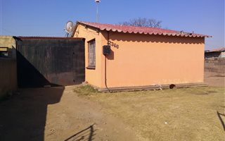 2 Bedroom House in Kwa Thema
