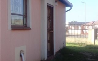 3 Bedroom House in Lotus Gardens