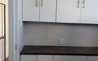 1 Bedroom Apartment in Bonaero Park