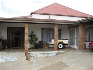 4 Bed House in Elandsheuwel