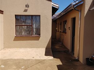 3 Bed House in Ebony Park