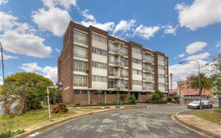 1.5 Bedroom Apartment in Berea