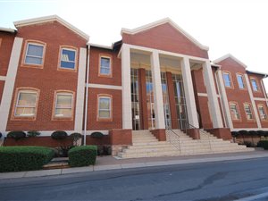 1216 m² Office Space in Fourways