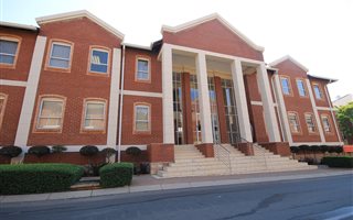 1216 m² Office Space in Fourways