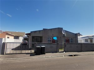 3 Bed House in Ravensmead