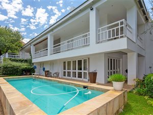 4 Bed House in Dainfern Golf Estate