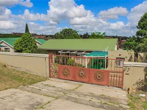 4 Bedroom House in King Williams Town