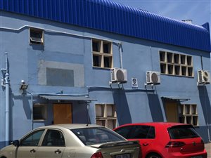 366 m² Industrial space in Mahogany Ridge