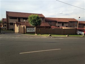 3 Bed Apartment in Alan Manor