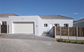 3 Bedroom House in Linton Grange